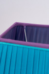 Le Luminaire Bill & Solange, une couleur pop pleine de caractère. C'est pas Versailles