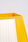 Abat-jour Solange, une pièce lumineuse et joyeuse. C'est pas versailles.