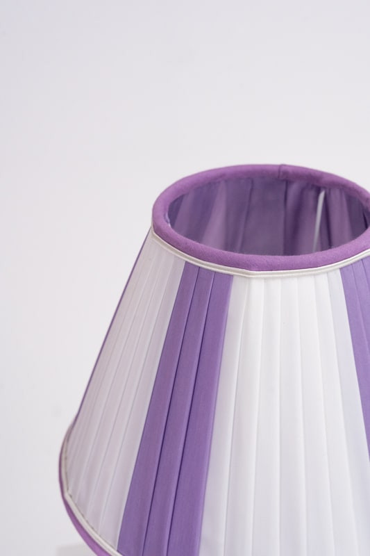 Abat-jour Andy, une pièce élégante pour une lumière douce. C'est pas Versailles.